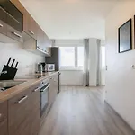 아파트 T&k Comfortable 3 With Balcony