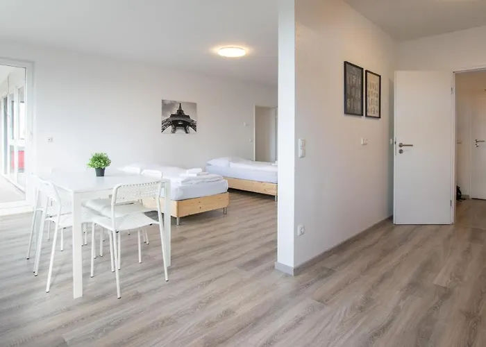 T&k Comfortable 3 With Balcony * Duisburgo